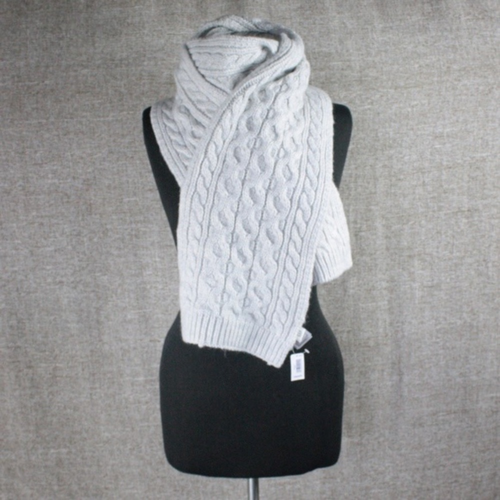 Cable Knit Scarf